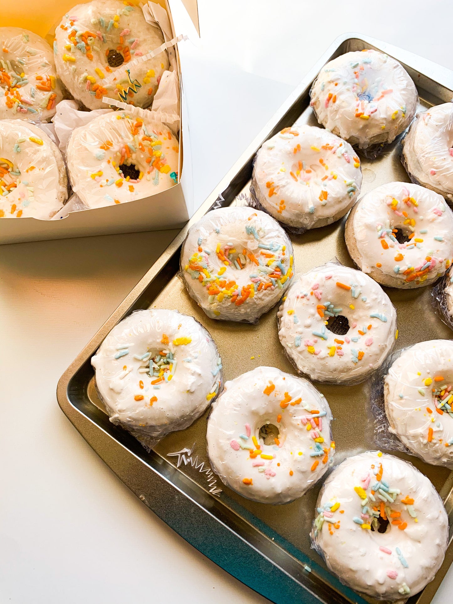 Vanilla Surprise Donutte Bath Bombe